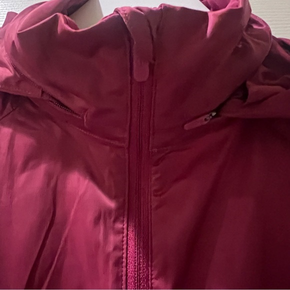 Lululemon Cranberry Windbreaker Size 6 - Picture 3 of 6